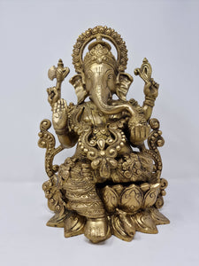 BRASS FINISH 4-HAND LOTUS GANESHA FACE